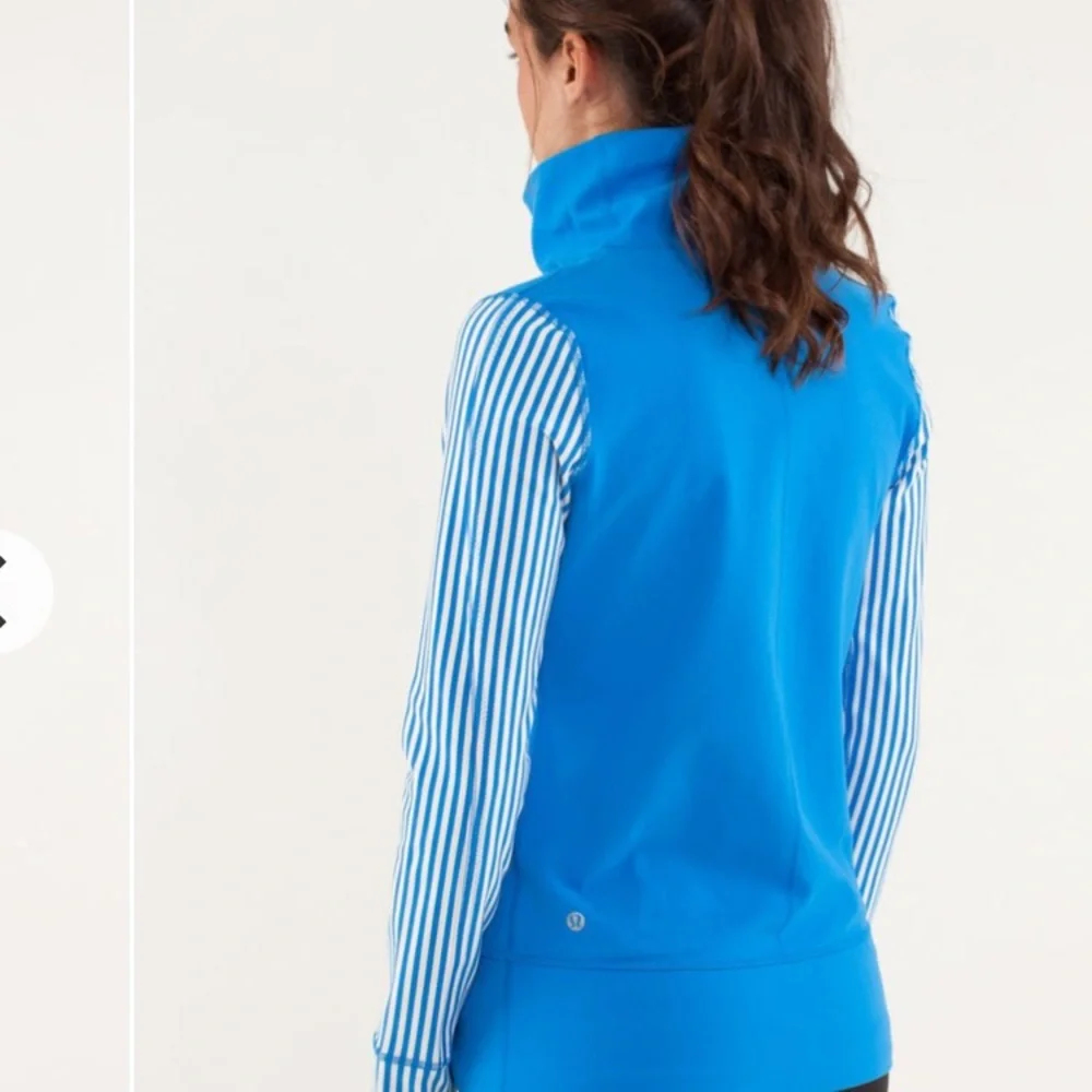 Lululemon blue stripped jacket - Picture 3 of 7
